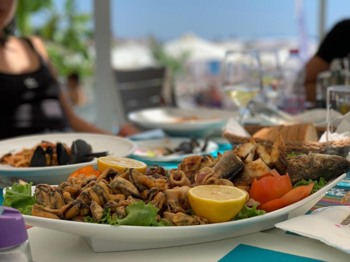 Cocktail & Dreams - Beach Hotel Саранда Экстерьер фото