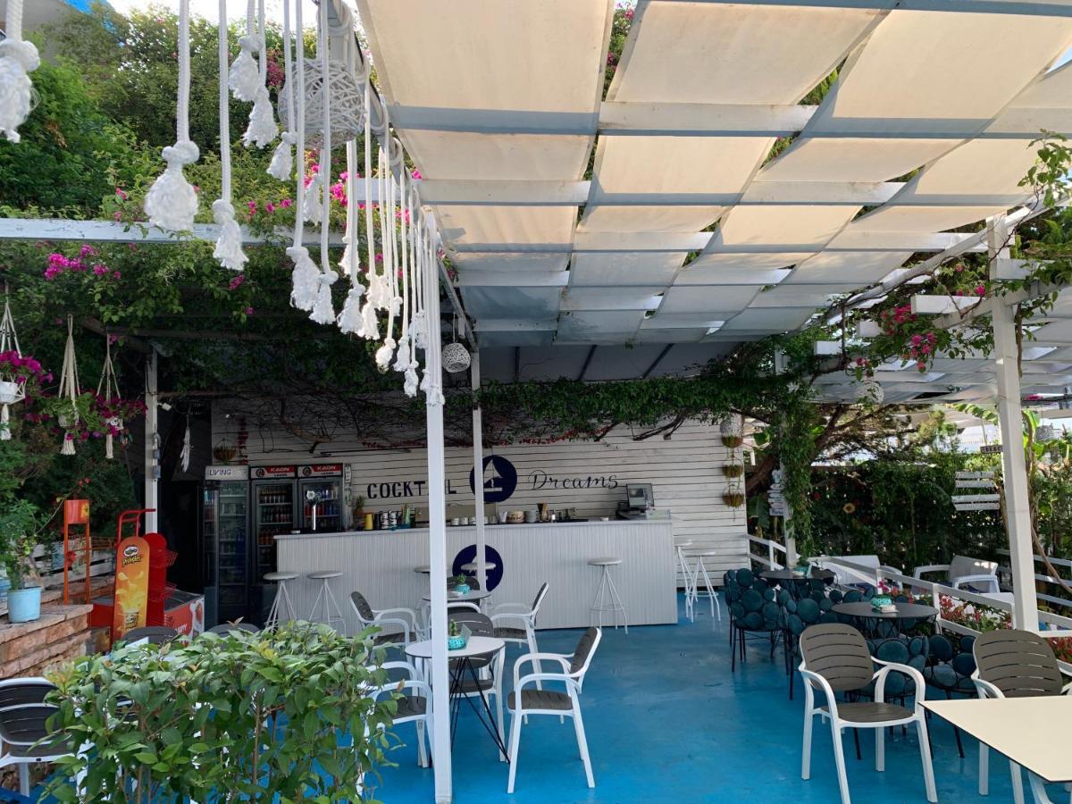 Cocktail & Dreams - Beach Hotel Саранда Экстерьер фото