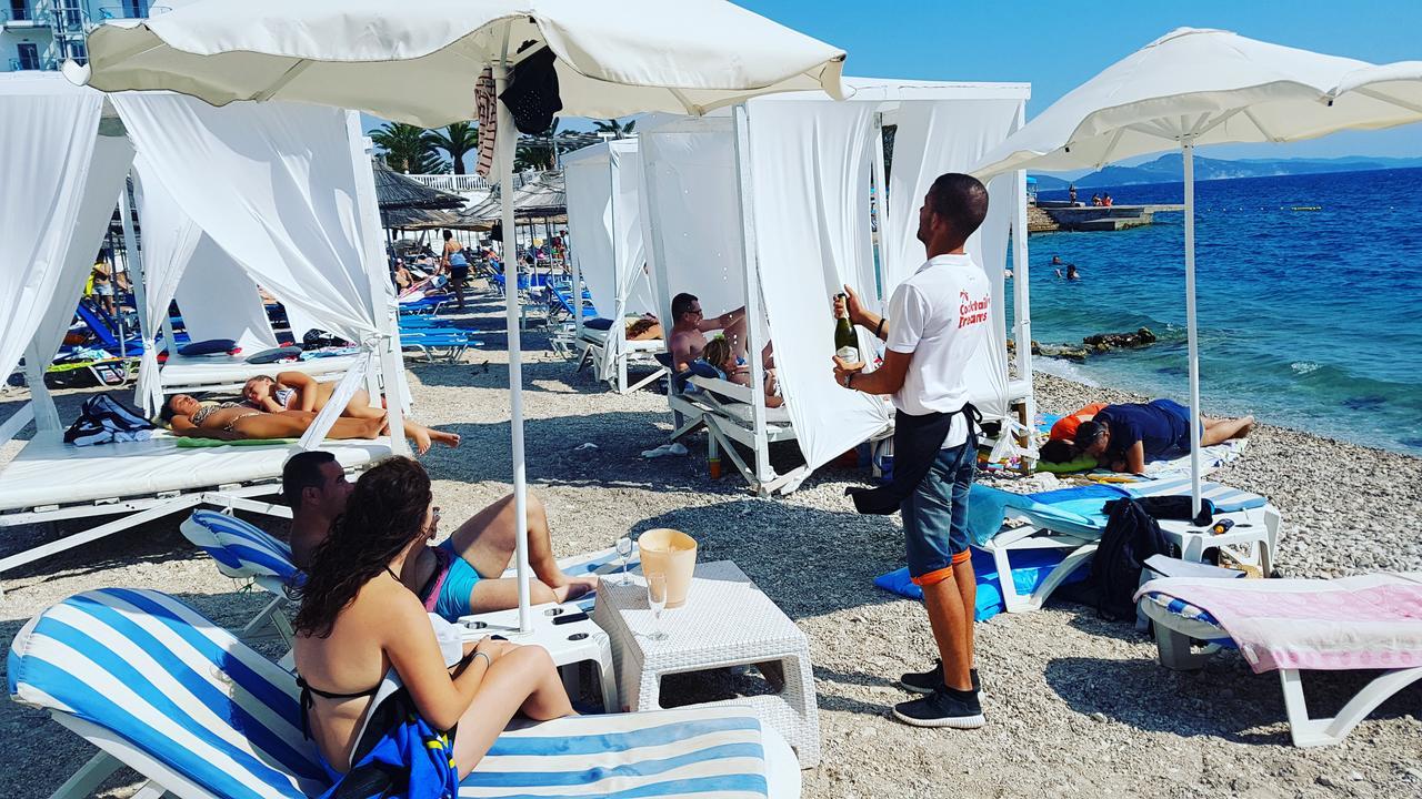 Cocktail & Dreams - Beach Hotel Саранда Экстерьер фото